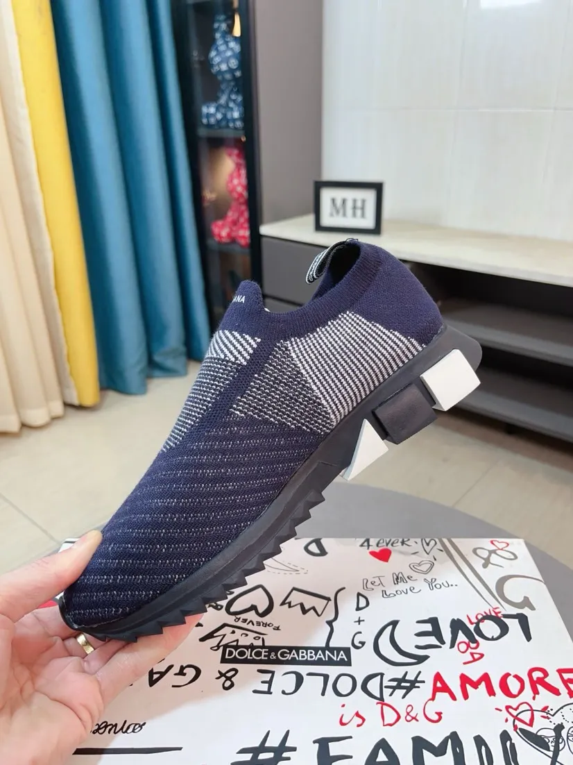 Ex-factory price 340🌹🌹"Dolce & Gabbana DG" original imported fly-knit stitching➕fly-knit lining, light on the foot, comfortable, versatile, original special outsole🔥favored by trendy men. Welcome to compare the quality🔥exquisite luxury, super A level! Compared with the genuine product at the counter, the version is no worse at all! Code number 36-46